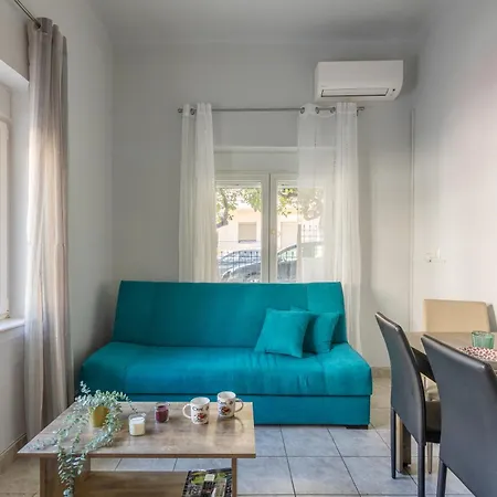 Lemon Tree House Apartment *
